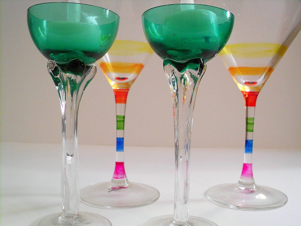 Image: Photograph of Cocktail Glasses at a party
